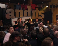 x_mas_bandits_136